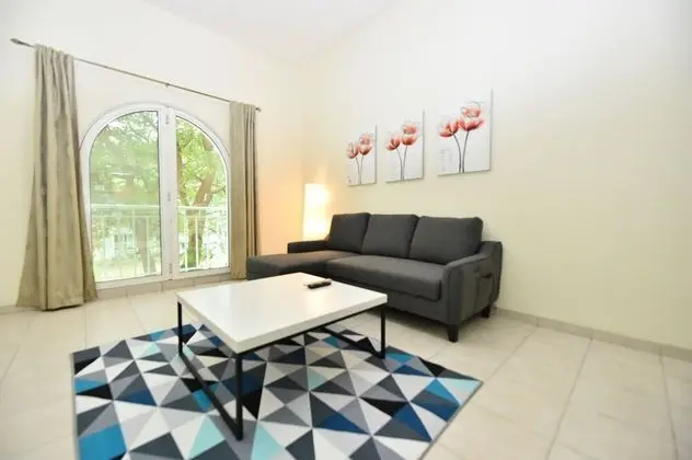 BRID - Spacious 1 Bed with garden view - Dış Mekan