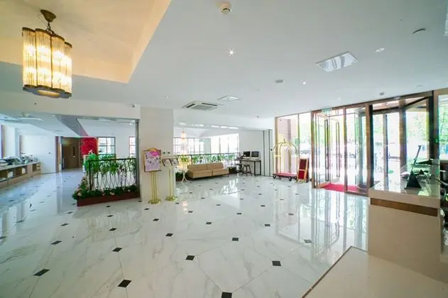 Bridal Tea House Hotel Yantai Zhifu - Lobi