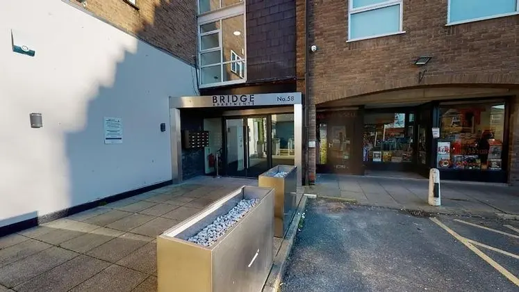 The Bridge Apartments by Paymán Club