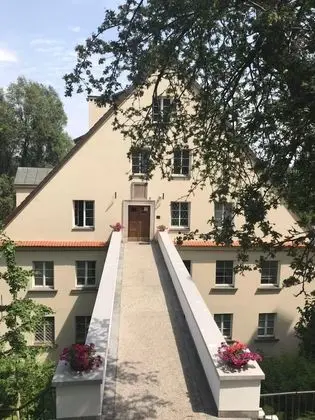 Bridge OLD TOWN Hostel