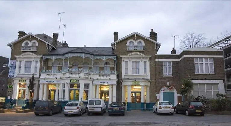 Bridge Park Hotel - Genel