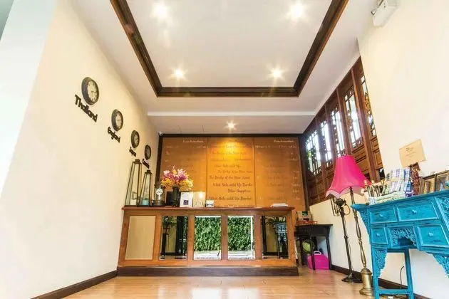 THE BRIDGE RESIDENCE HOTEL - Lobi