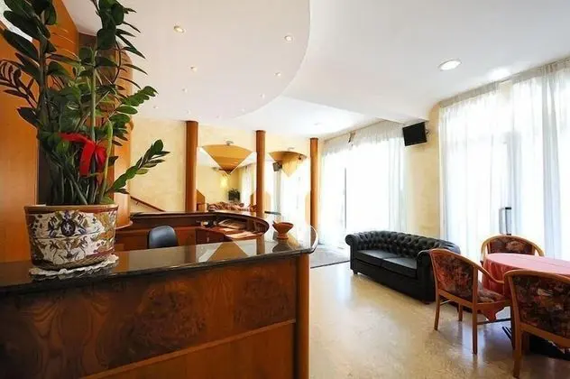 Hotel Bridge - Lobi