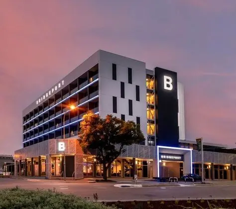 Bridgeport Hotel - Öne Çıkan Resim