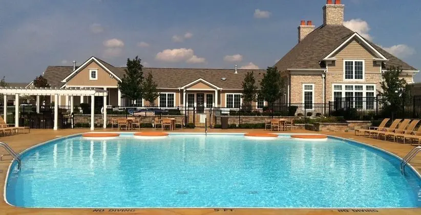 BridgeStreet at Hilliard Grand - Havuz