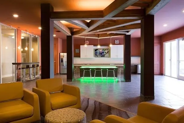 BridgeStreet at the Vue - Lobi