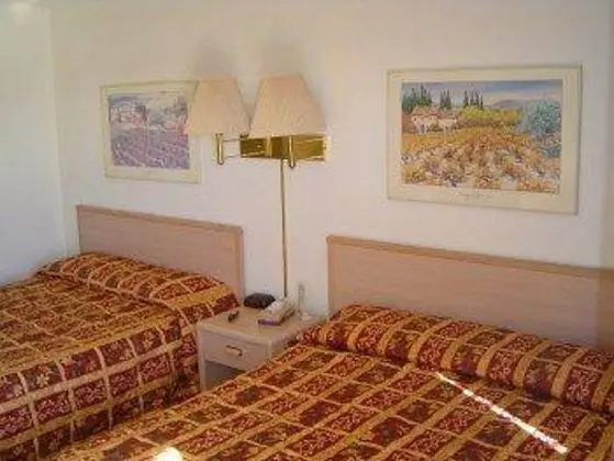 BridgeWater Motel