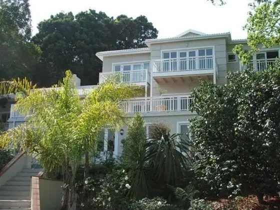 Bridgewater Manor - Genel