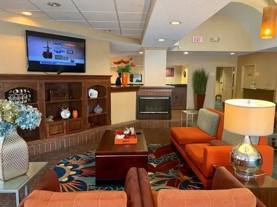 Bridgeway Suites Houston IAH North - Lobi