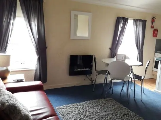 Bridle Lodge Apartments
