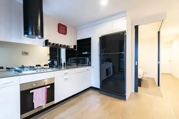 Bright 1 Bedroom Apartment in St Kilda - Mutfak