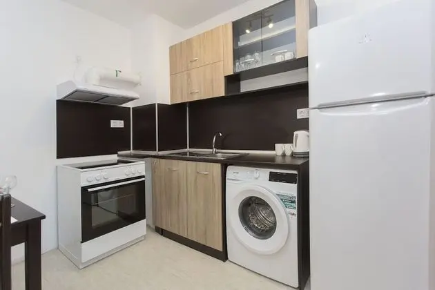 Bright 1bdr Apartment Near Center - Free Parking - İç Mekan