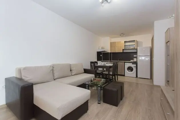 Bright 1bdr Apartment Near Center - Free Parking - Öne Çıkan Resim