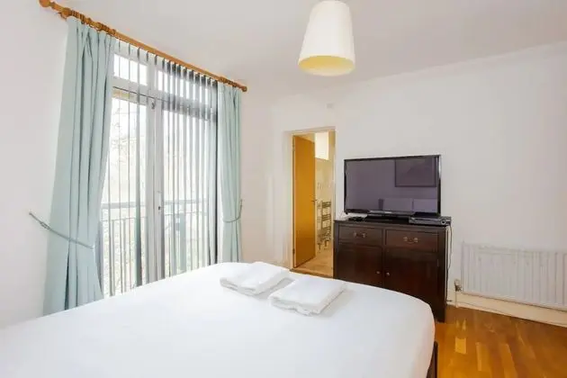 Bright 2 Bedroom Apartment in Islington
