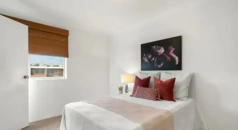 Bright 2 Bedroom Apartment Near Optus Stadium