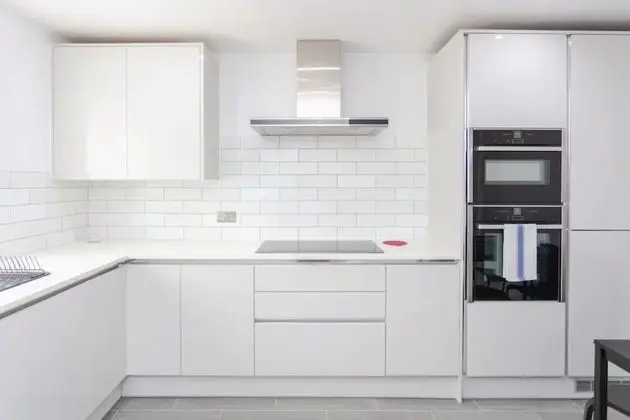 Bright 2 Bedroom House in Stratford With Garden - Mutfak
