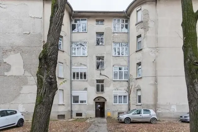 Bright 2BDR Apt near Main Bus Station-FREE PARKING