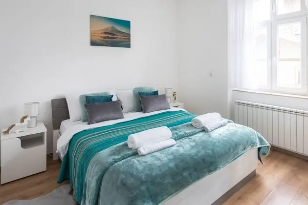 Bright 2BDR Apt near Main Bus Station-FREE PARKING - Öne Çıkan Resim