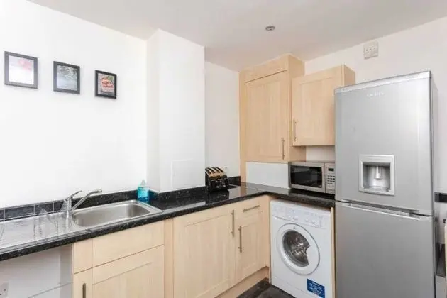 Bright & Airy 1 Bedroom Apartment in Trendy Peckham - Mutfak