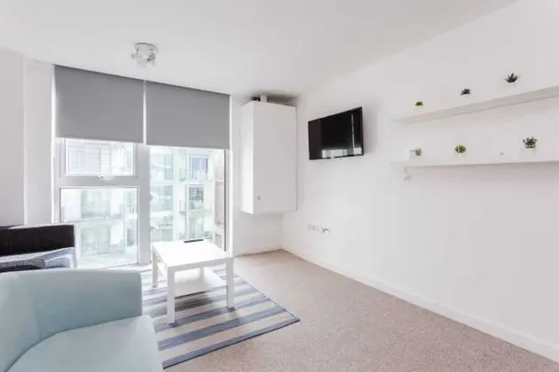 Bright & Airy 1 Bedroom Apartment in Trendy Peckham - Oda Düzeni
