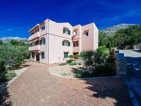 Bright Apartment in Dalmatia by the Sea