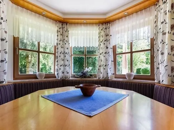 Bright Apartment in Schönau am Königsee With Barbecue - Yerinde Yemek
