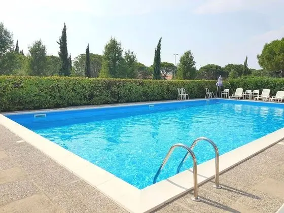 Bright Apartments Sirmione -Sorgente Pool 1