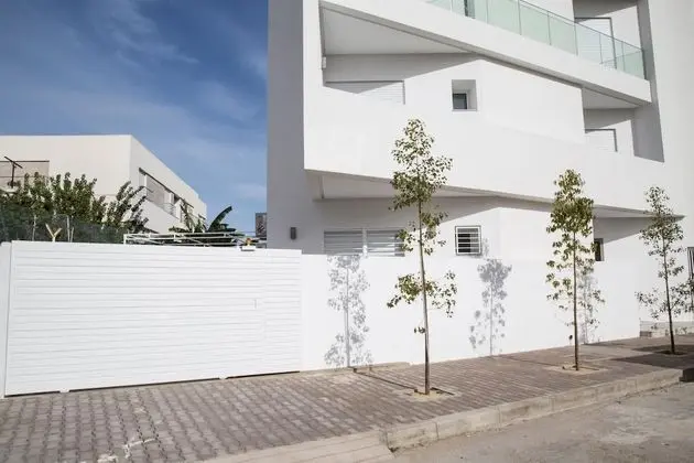 Bright apt w Breakfast 5mn From Carthage Sidibou