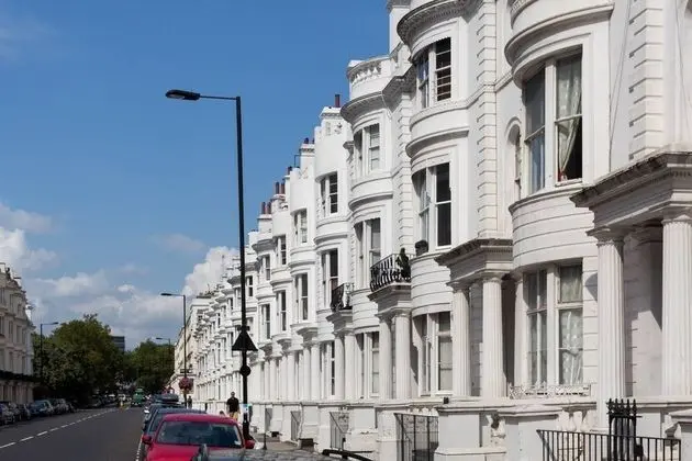 Bright and Beautiful 2 Bed Flat Near Hyde Park
