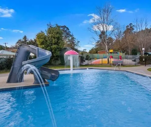 Bright Caravan Park - Havuz