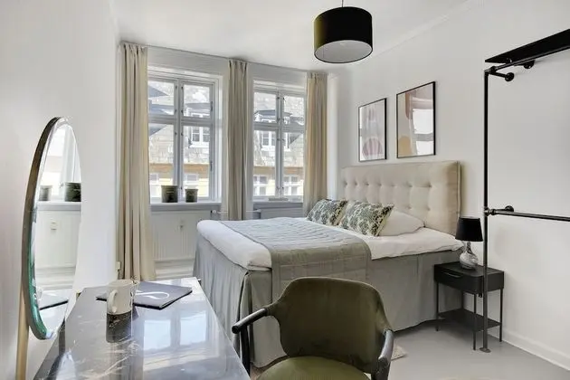 Bright and Charming City Flat for six in Downtown Copenhagen All Yours - Oda