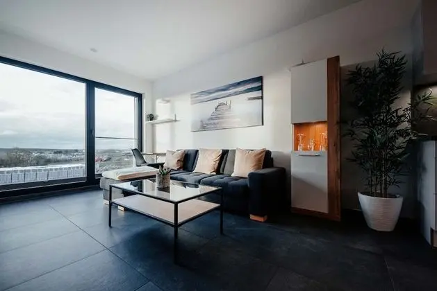 Bright Chic 1BR Apt w Balc & Prkg - İç Mekan