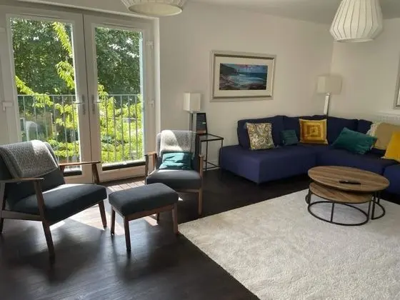 Bright City Centre Flat