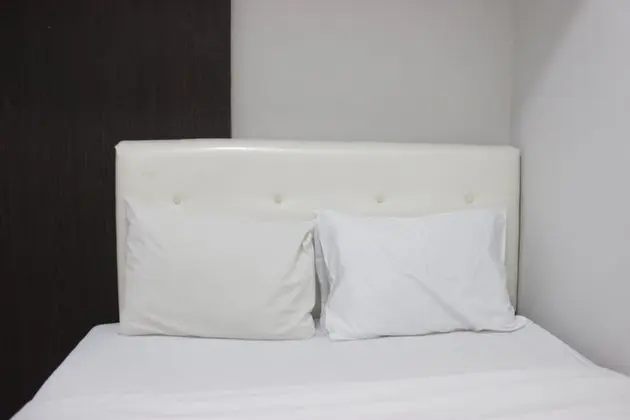 Bright and Comfy 2BR The Jarrdin Cihampelas Apartment
