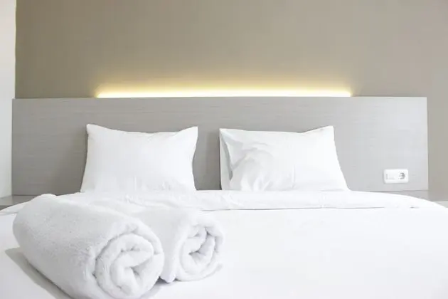 Bright & Comfy Studio Apartment at Easton Park Residence Jatinangor near UNPAD