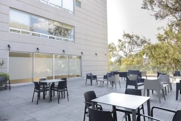 Bright Condo With Gym and Security 24 hrs