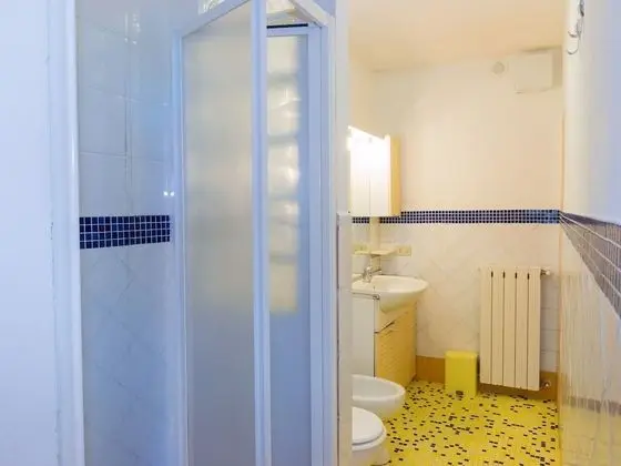 Bright Farmhouse in Montecatini Terme With Swimming Pool - Banyo Tipleri