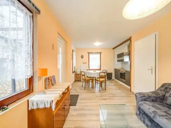 Bright Holiday Home in Brandenburg With Garden - Yerinde Yemek