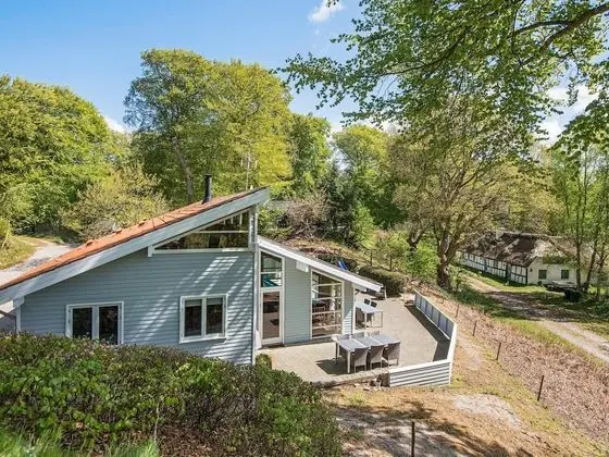 Bright Holiday Home in Glesborg near Beach