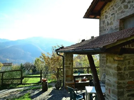 Bright Holiday Home in San Marcello with Pool near Meadows - Dış Mekan