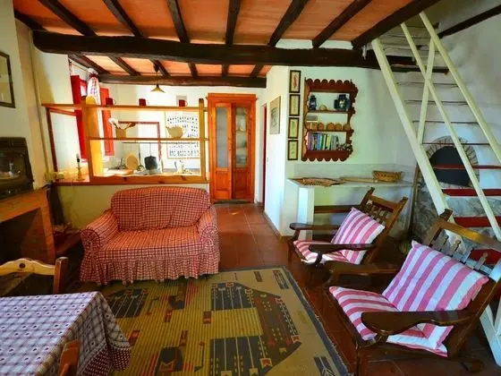 Bright Holiday Home in San Marcello with Pool near Meadows - Öne Çıkan Resim