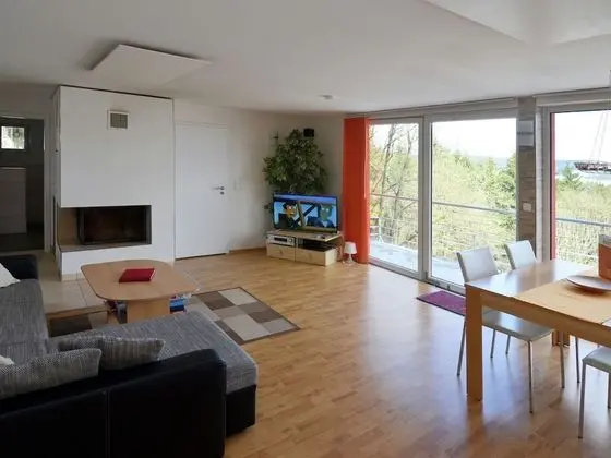 Bright Holiday Home in Schnett With Private Garden - Yerinde Yemek