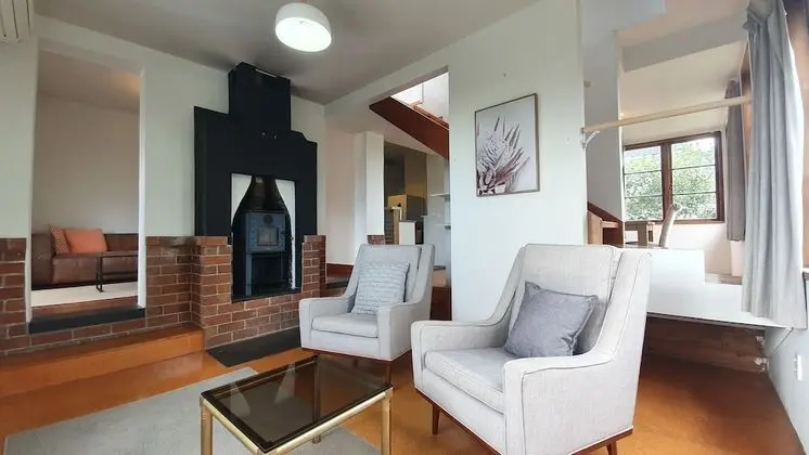 Bright and Modern Oasis in Kingsland