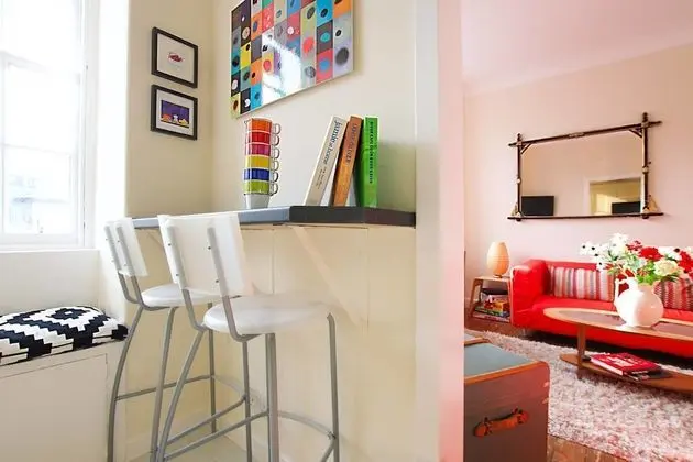 Bright New Town 2 bed Apt - 5 Mins to Princes St