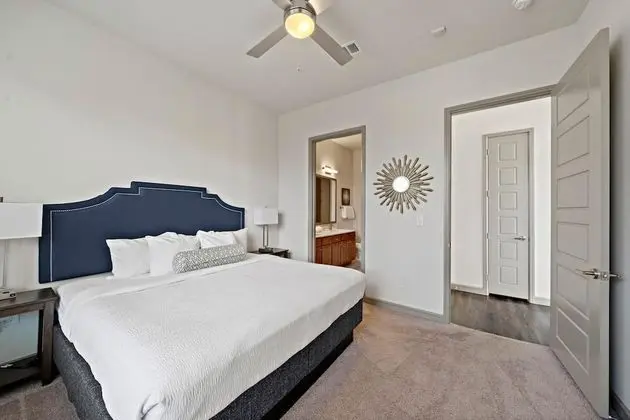 Bright Recently Upgraded 2BR Apartment - Oda