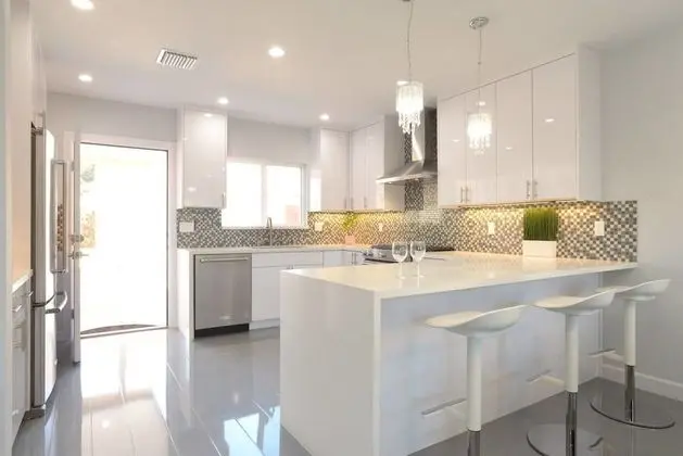 Bright Spacious Family House Near Universal Studios