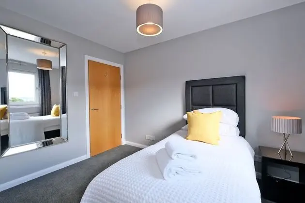 Bright and Spacious Home With a Balcony and City Views - Oda