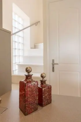 Bright & Spacious two-floor Family Garden Home - İç Mekan
