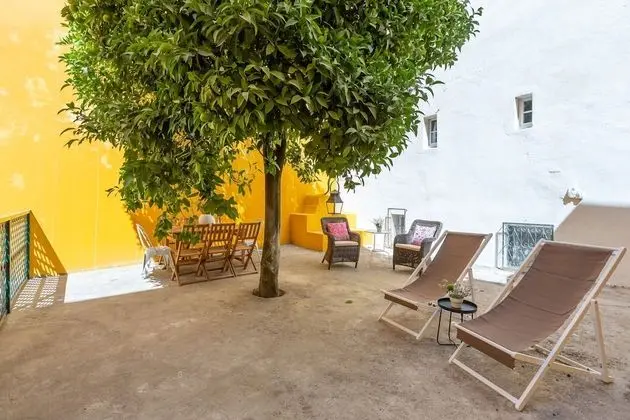 Bright & Spacious W/ Orange Tree Patio Apartment by TimeCooler