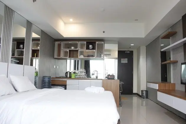 Bright Studio @ Tamansari La Grande Apartment - İç Mekan